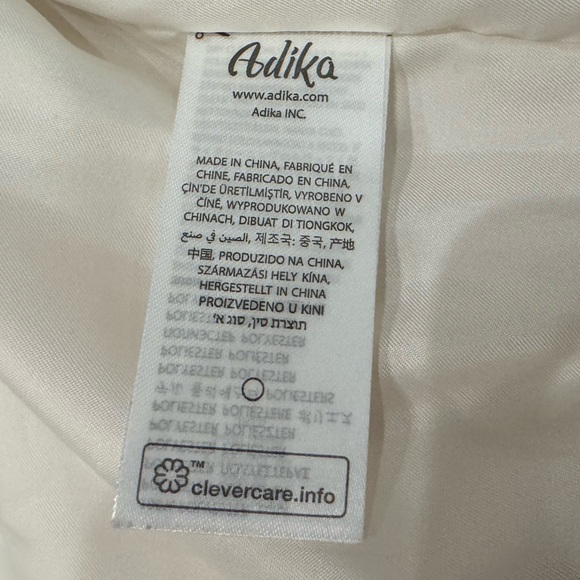 Adika Cropped Cream Corduroy Puffer Packet - Picture 5 of 12